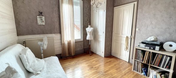 Casa de 2 dormitorios en Sainte-Savine, France No. 160185 17