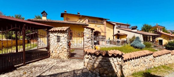 3 غرف نوم فيلا في L'Aquila, Italy رقم 300974 3