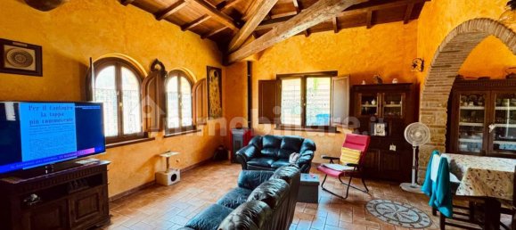 3 غرف نوم فيلا في L'Aquila, Italy رقم 300974 11