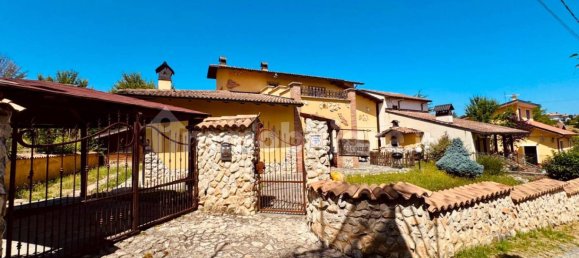 3 غرف نوم فيلا في L'Aquila, Italy رقم 300974 8