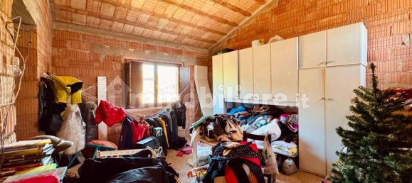 3 غرف نوم فيلا في L'Aquila, Italy رقم 300974 34