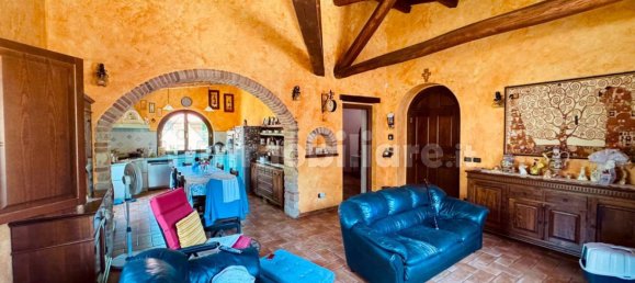 3 غرف نوم فيلا في L'Aquila, Italy رقم 300974 12