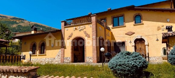 3 غرف نوم فيلا في L'Aquila, Italy رقم 300974 2