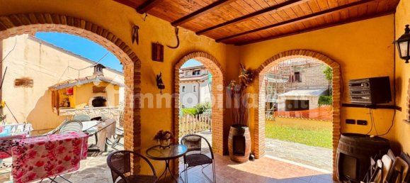 3 غرف نوم فيلا في L'Aquila, Italy رقم 300974 10