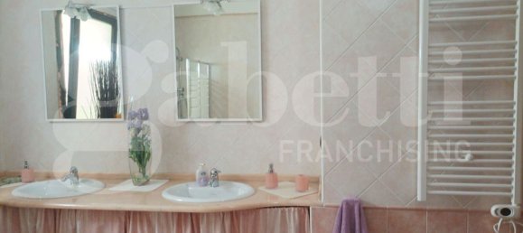 4 rooms Villa in Quartu Sant'Elena, Italy No. 267643 9