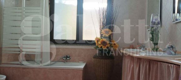 4 rooms Villa in Quartu Sant'Elena, Italy No. 267643 8