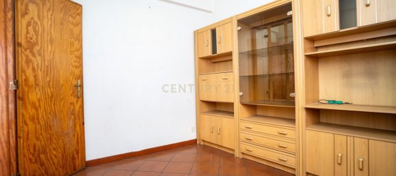 Edificio de 22 dormitorios en Amadora, Portugal No. 115910 20