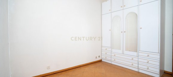 Edificio de 22 dormitorios en Amadora, Portugal No. 115910 23