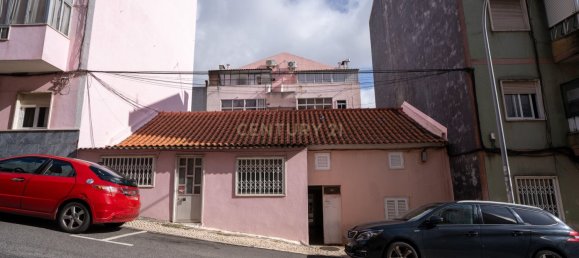 Edificio de 22 dormitorios en Amadora, Portugal No. 115910 2