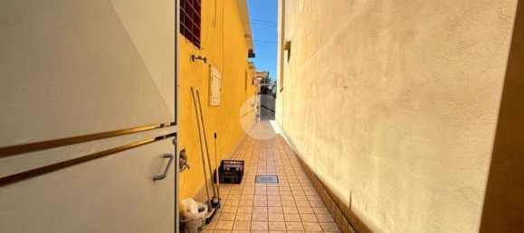 Дом с 5 спальнями в Кастелламмаре ди Стабия, Италия № 376764 2