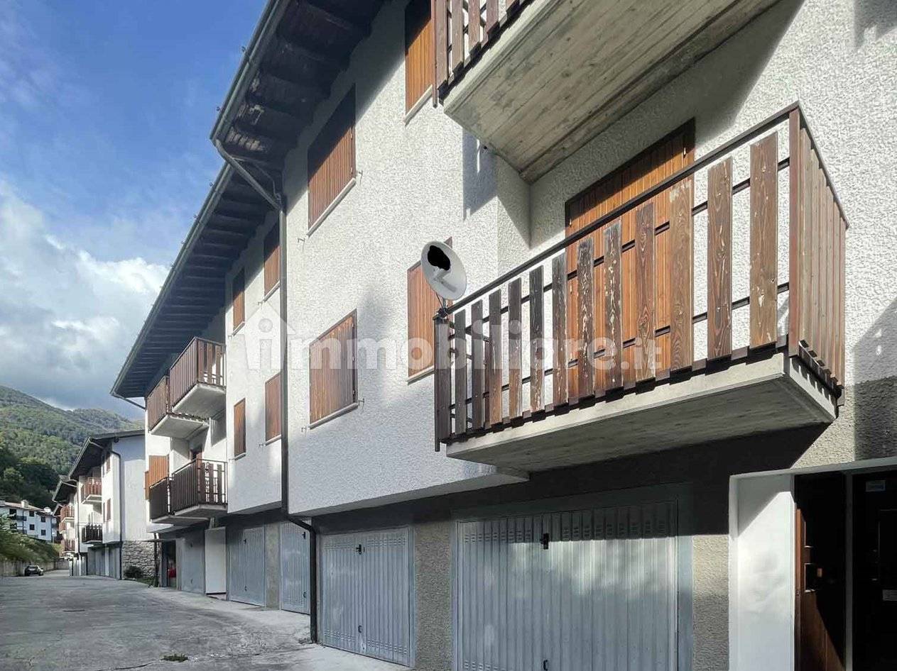 2 غرف نوم شقة في Taleggio, Italy رقم 6095