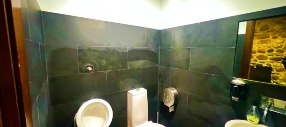 Edifício T4 em Villafranca del Bierzo, Spain N.º 71964 35