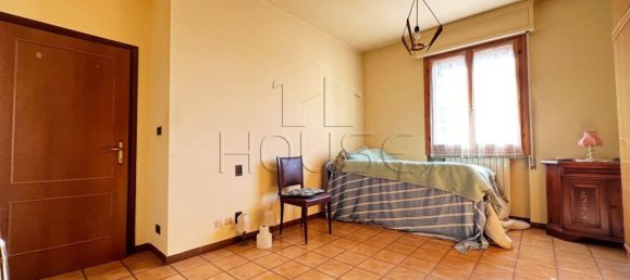 5 rooms Apartment in Sansepolcro, Italy No. 44972 6