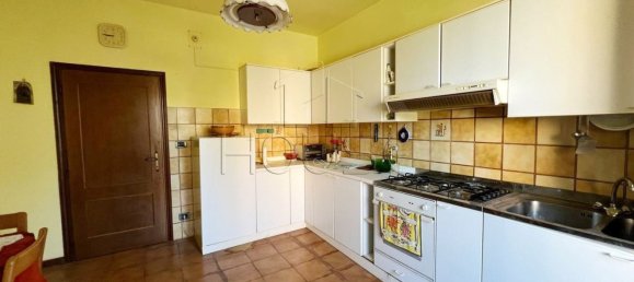 5 rooms Apartment in Sansepolcro, Italy No. 44972 20