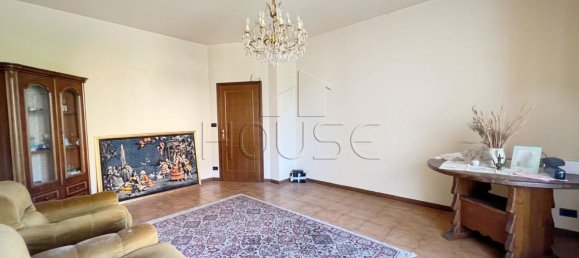 5 rooms Apartment in Sansepolcro, Italy No. 44972 24