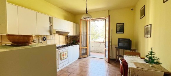 5 rooms Apartment in Sansepolcro, Italy No. 44972 21