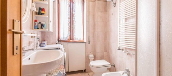 5-salle Appartement à Rome, Italy No. 34908 17