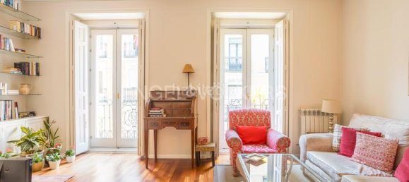 Apartamento de 2 dormitorios en Madrid, Spain No. 162881 5