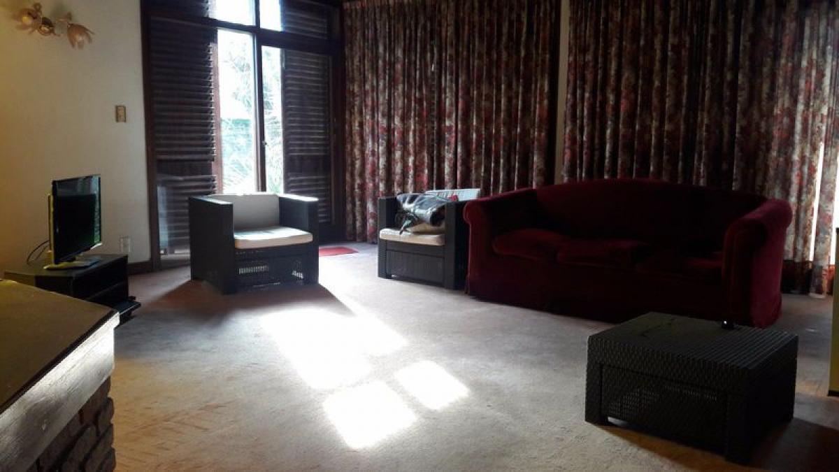 Casa de 3 dormitorios en Mar del Plata, Argentina No. 100746