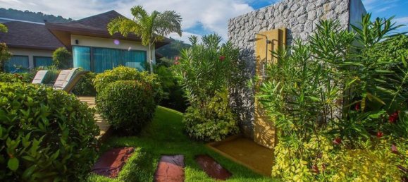 9 bedrooms Villa in Phuket, Thailand No. 3161 2