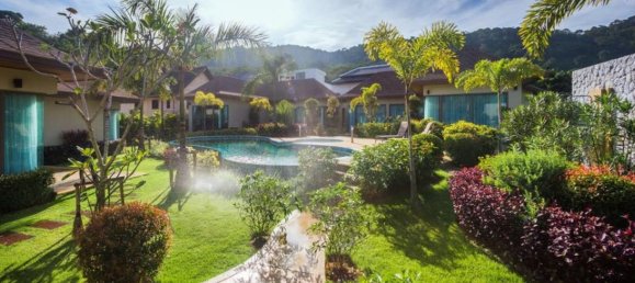 9 bedrooms Villa in Phuket, Thailand No. 3161 5
