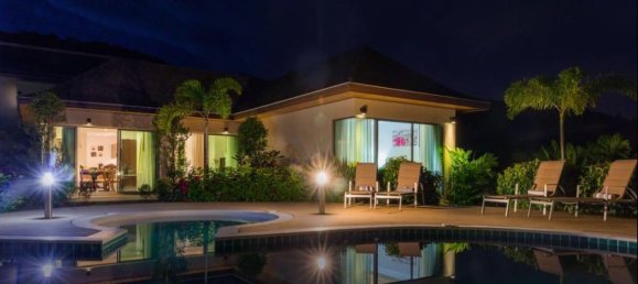 9 bedrooms Villa in Phuket, Thailand No. 3161 7