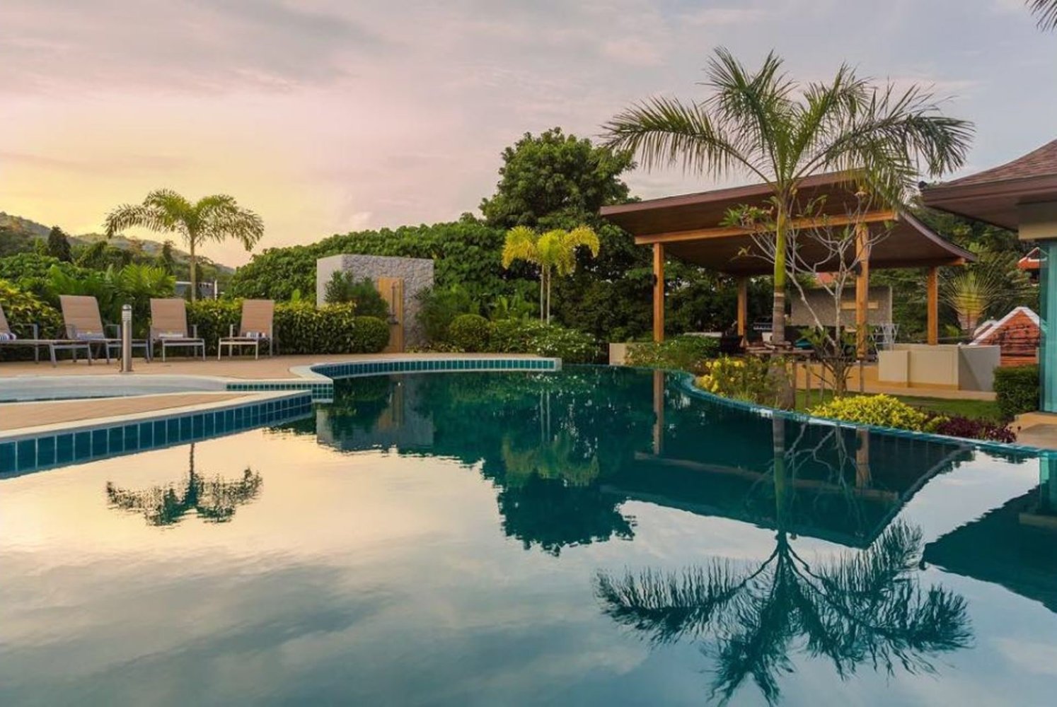 9 bedrooms Villa in Phuket, Thailand No. 3161