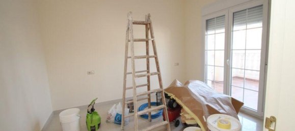 4 bedrooms House in Cabo Roig, Spain No. 128857 2