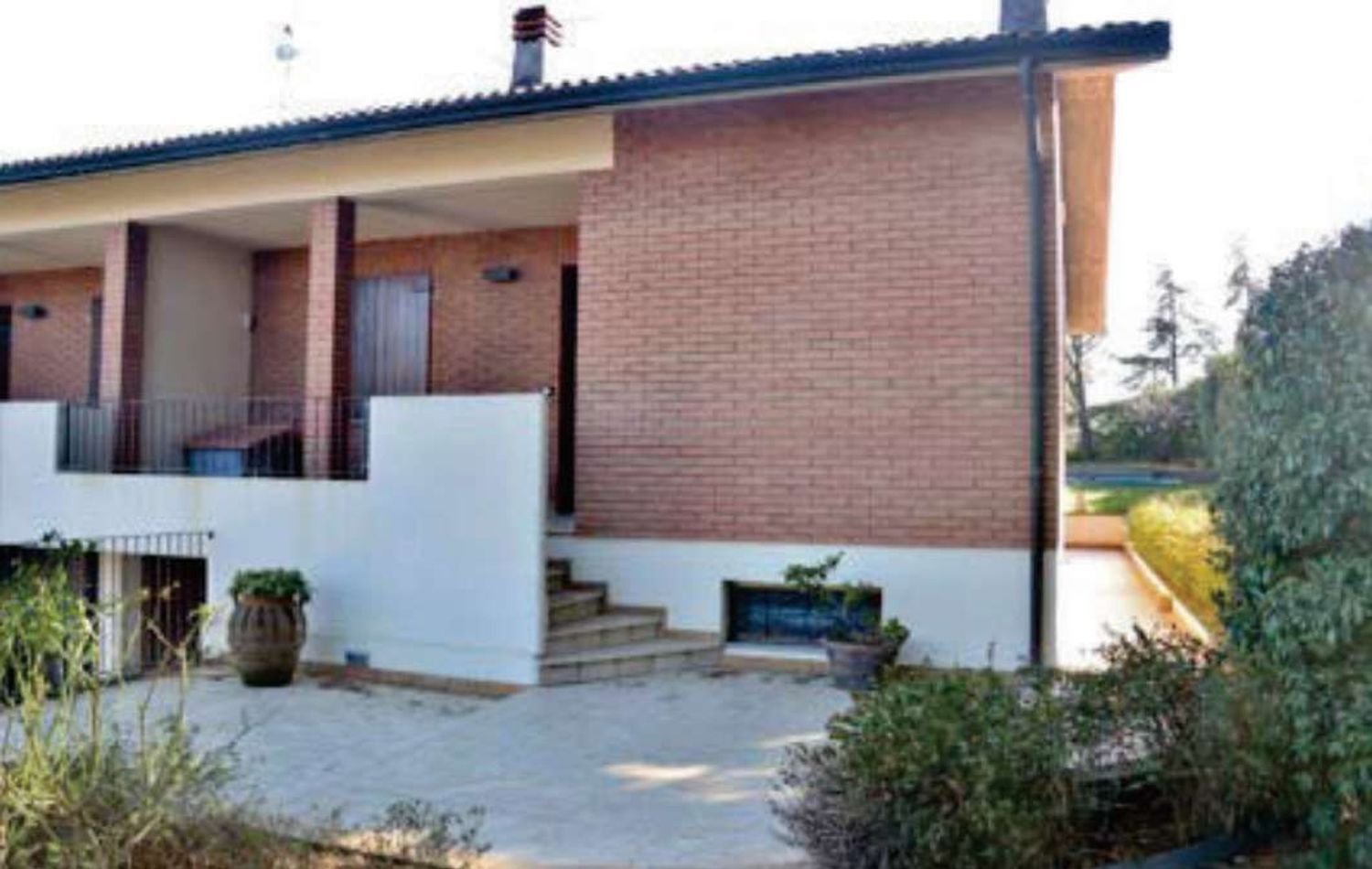 5 rooms House in Castel San Pietro Terme, Italy No. 236630