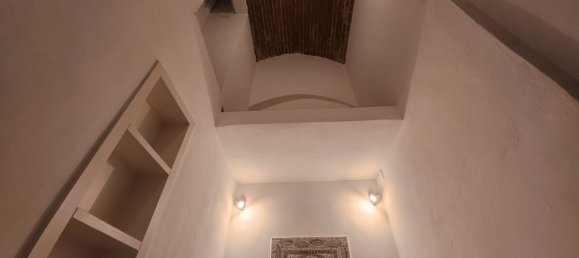 Studio in Florence, Italy No. 105382 11