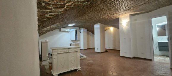 Studio in Florence, Italy No. 105382 25