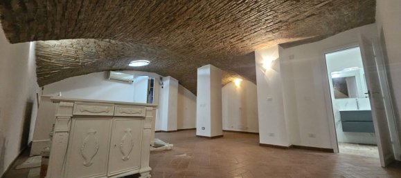 Studio in Florence, Italy No. 105382 12