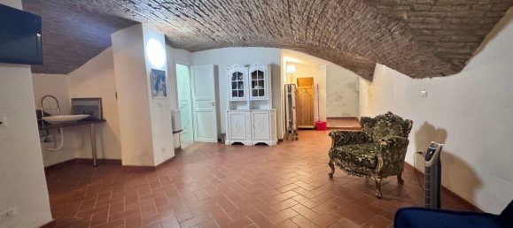 Studio in Florence, Italy No. 105382 27
