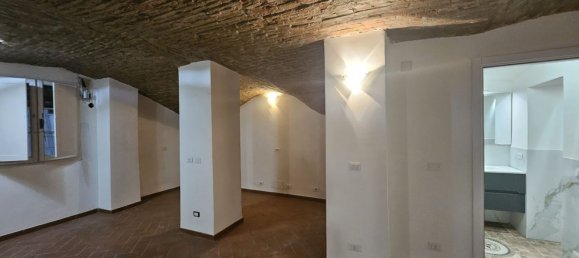 Studio in Florence, Italy No. 105382 15