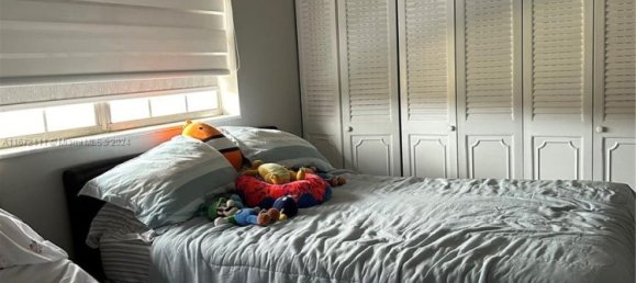 2 Schlafzimmer Gewerbliche Immobilien in Miami, USA, Nr. 614707 3