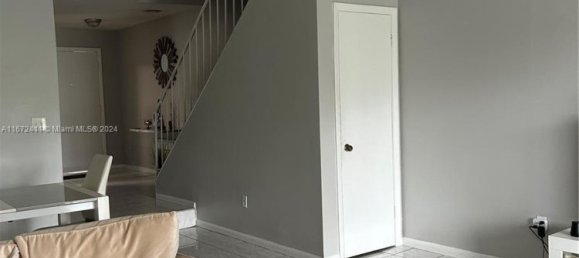 2 Schlafzimmer Gewerbliche Immobilien in Miami, USA, Nr. 614707 15