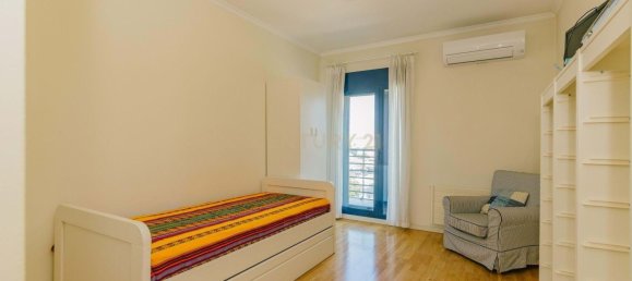 3 bedrooms Apartment in Lisbon, Portugal No. 9731 46
