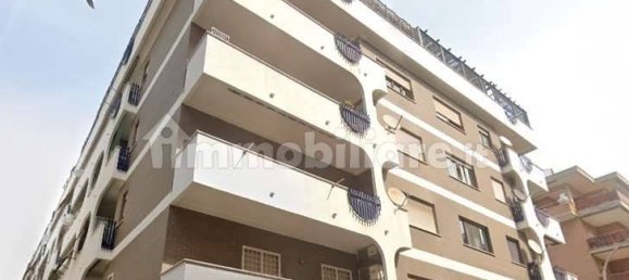 3 bedrooms Apartment in Rome, Italy No. 349056 4