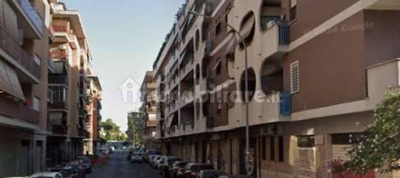 3 bedrooms Apartment in Rome, Italy No. 349056 8