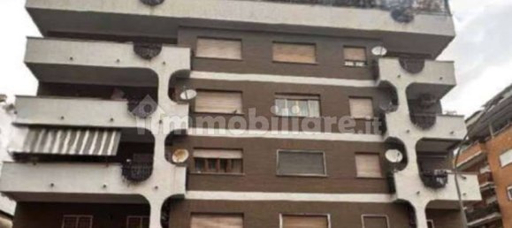 3 bedrooms Apartment in Rome, Italy No. 349056 2