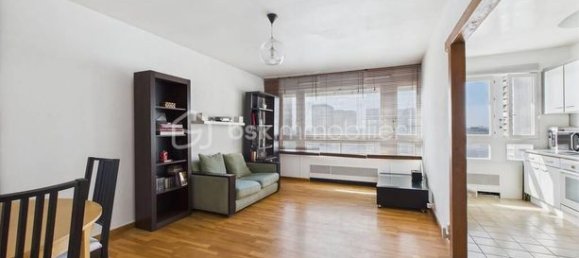 2 bedrooms Apartment in Paris, France No. 282419 3