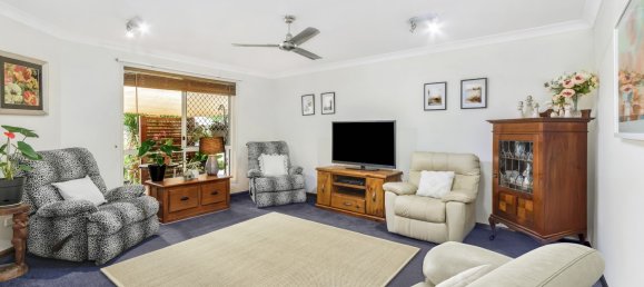 5 bedrooms House in Bongaree, Australia No. 389 12