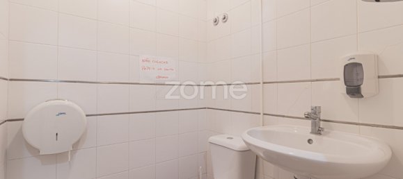 Gewerbliche Immobilie in Rio de Mouro, Portugal 150m², Nr. 87689 10