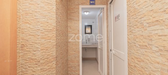 Gewerbliche Immobilie in Rio de Mouro, Portugal 150m², Nr. 87689 7