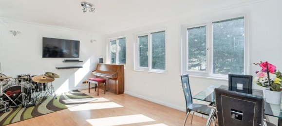 3 Schlafzimmer Haus in Watford, United Kingdom, Nr. 6222 8