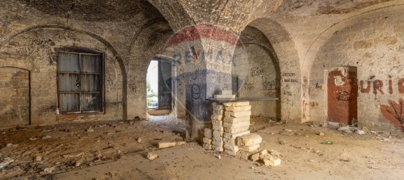 8 rooms House in Noicattaro, Italy No. 346063 6