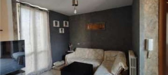 3-salle Appartement à Busto Arsizio, Italy No. 259006 9