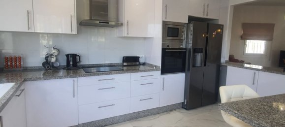 6 bedrooms Villa in Mijas, Spain No. 116313 11