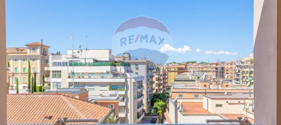 Пентхаус с 2 спальнями в Рим, Италия № 348003 5