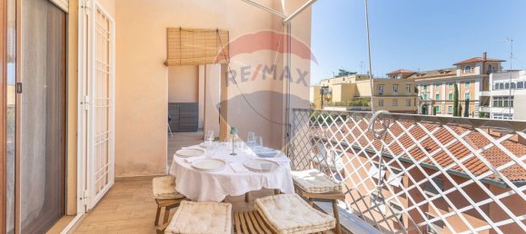 Пентхаус с 2 спальнями в Рим, Италия № 348003 4